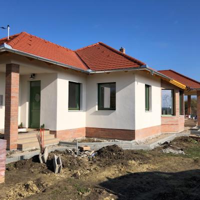 Új lakóépület építése - Hobol